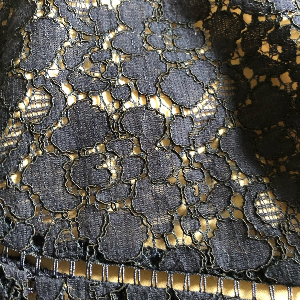 Beautiful and sexy lace dress size 12 - Picture 9 of 13